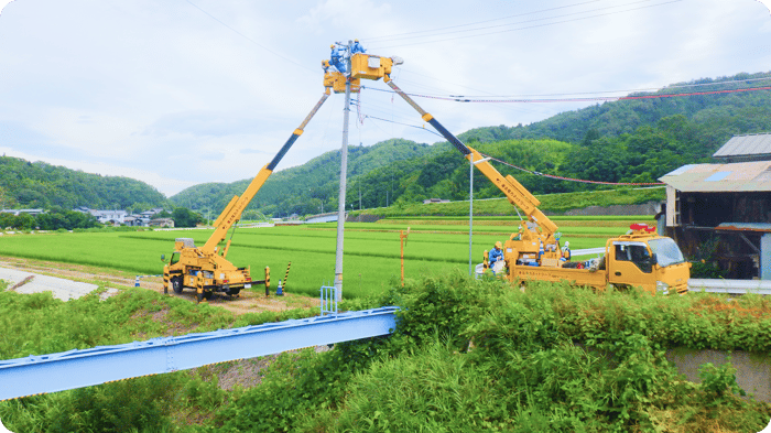 電力設備点検現場 電力設備点検現場